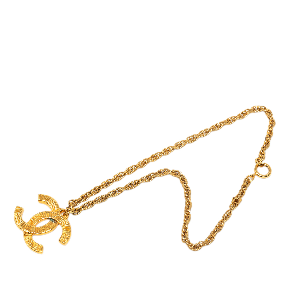 Pre-Loved Chanel CC Gold Plated Textured Pendant Necklace